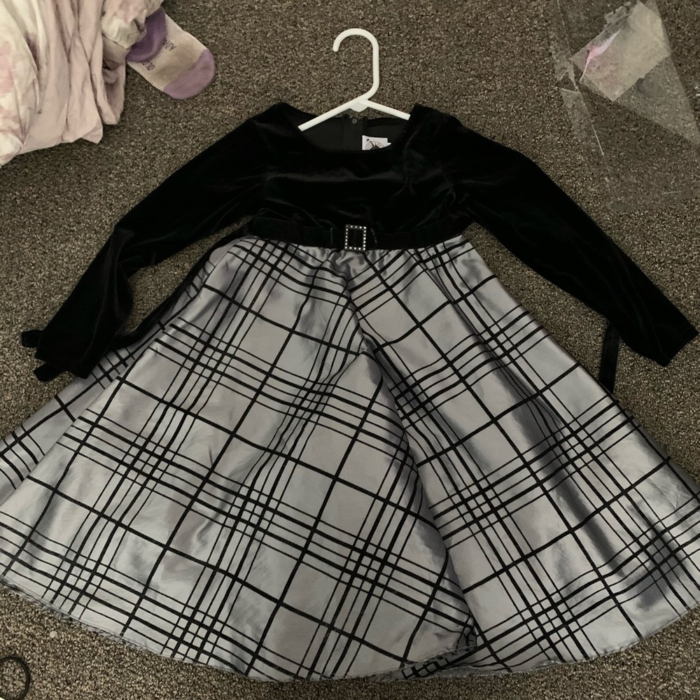 Black and gray girls fancy dress